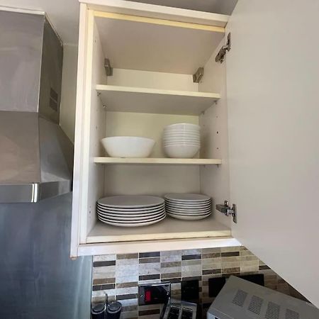 Lovely Two Bed Flat London Eksteriør billede